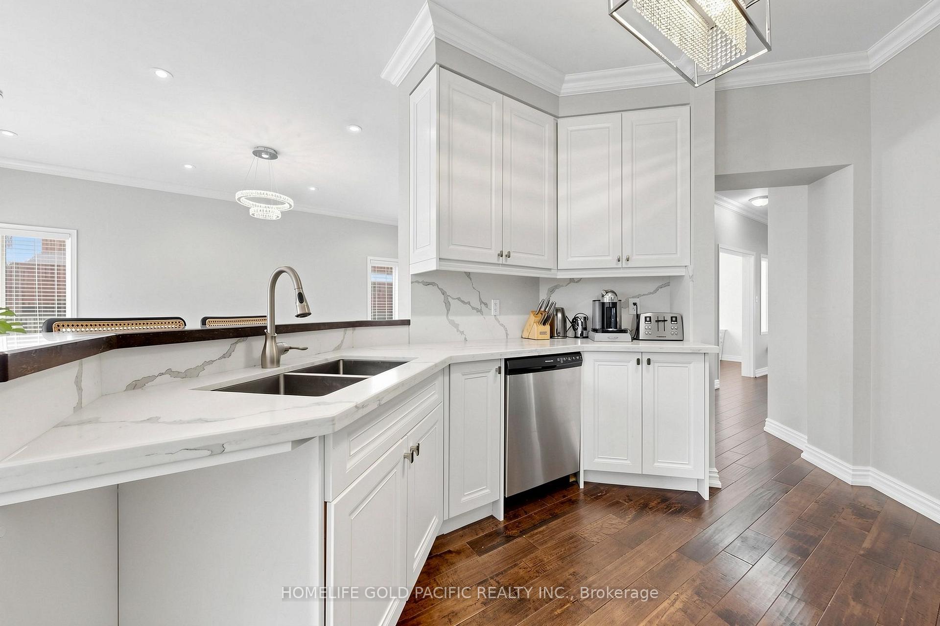 Photo 15 of 70 Mallard Marsh Crescent E, Richmond Hill, Oak Ridges — HOMEH