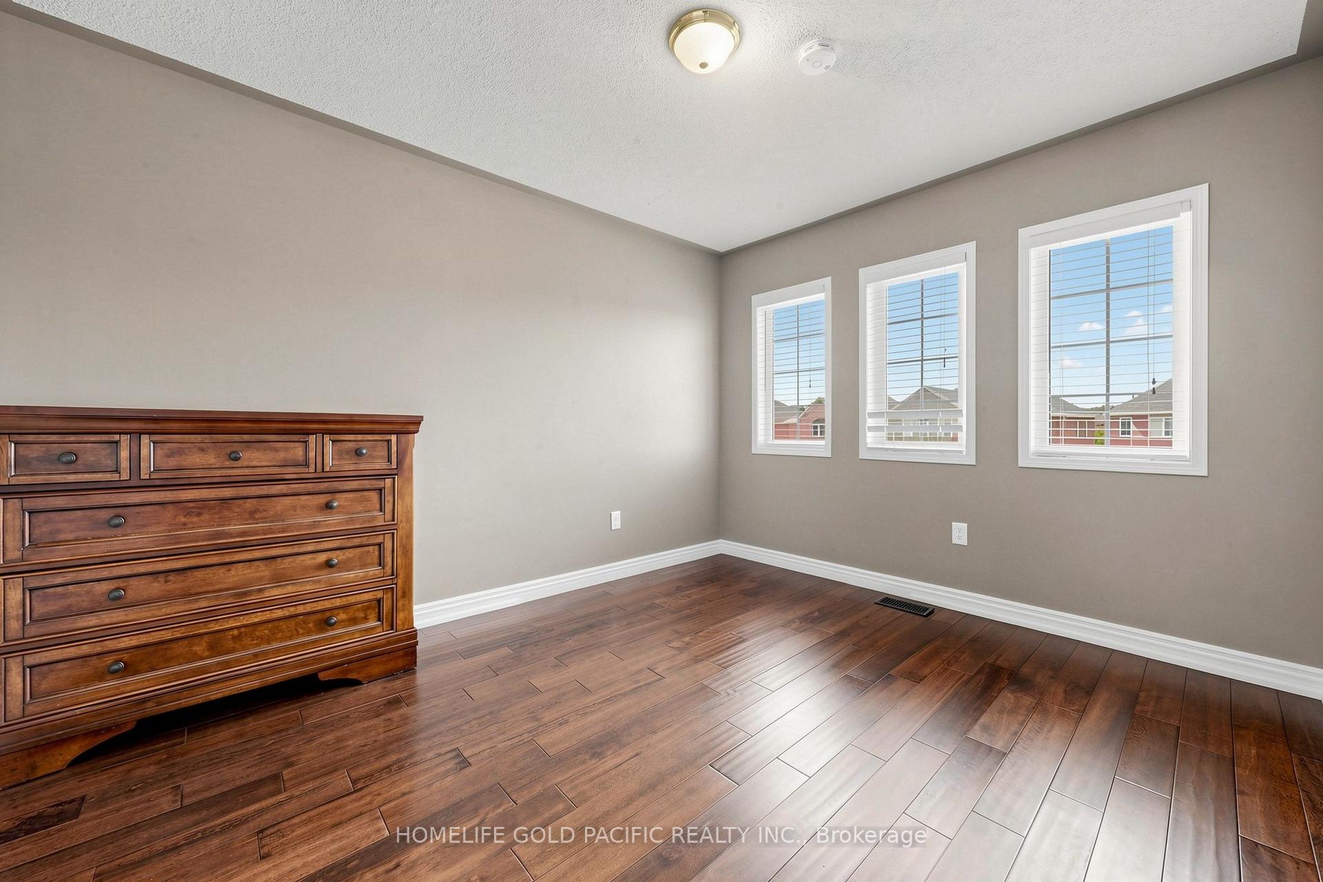 Photo 32 of 70 Mallard Marsh Crescent E, Richmond Hill, Oak Ridges — HOMEH