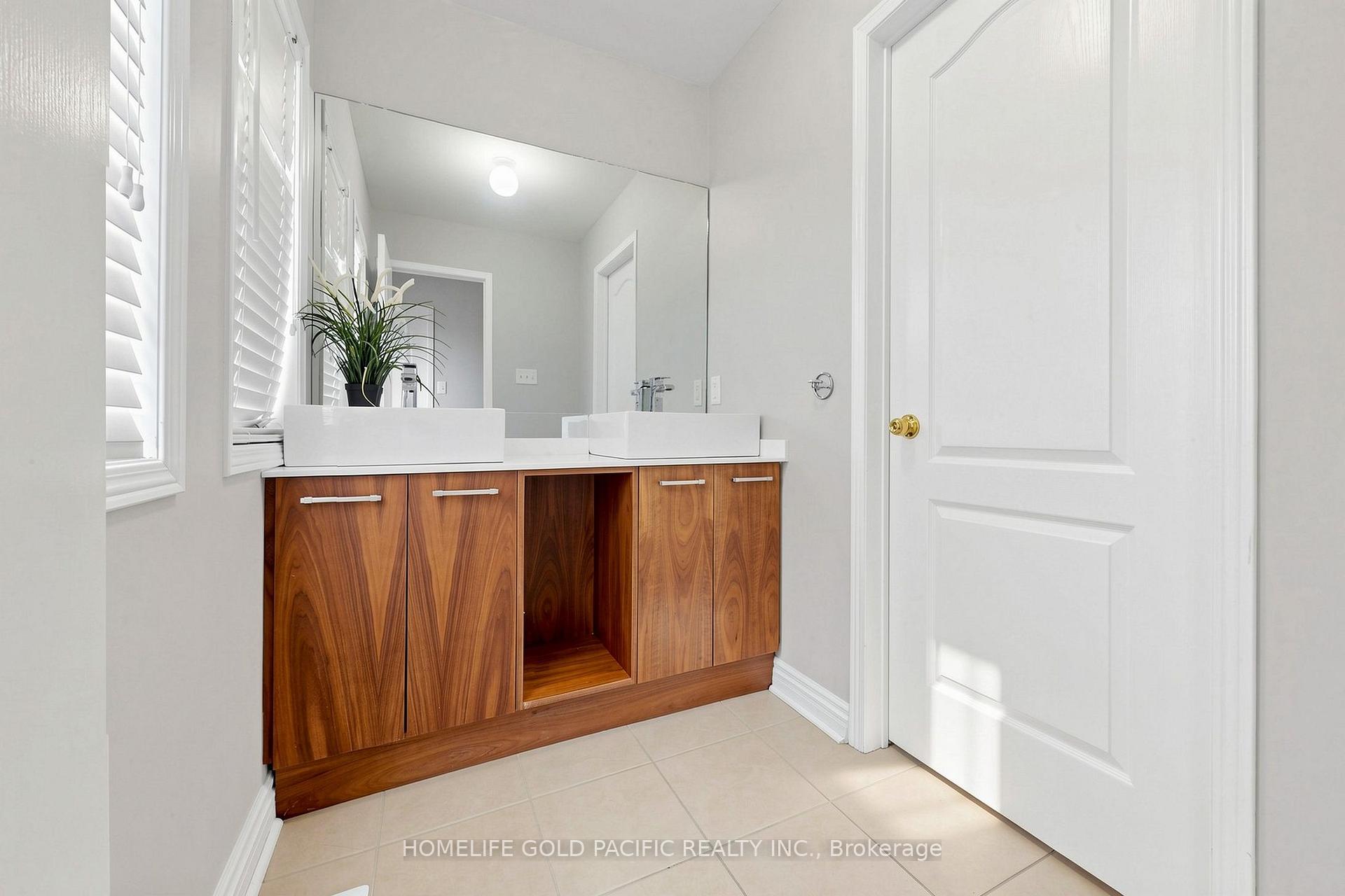 Photo 36 of 70 Mallard Marsh Crescent E, Richmond Hill, Oak Ridges — HOMEH