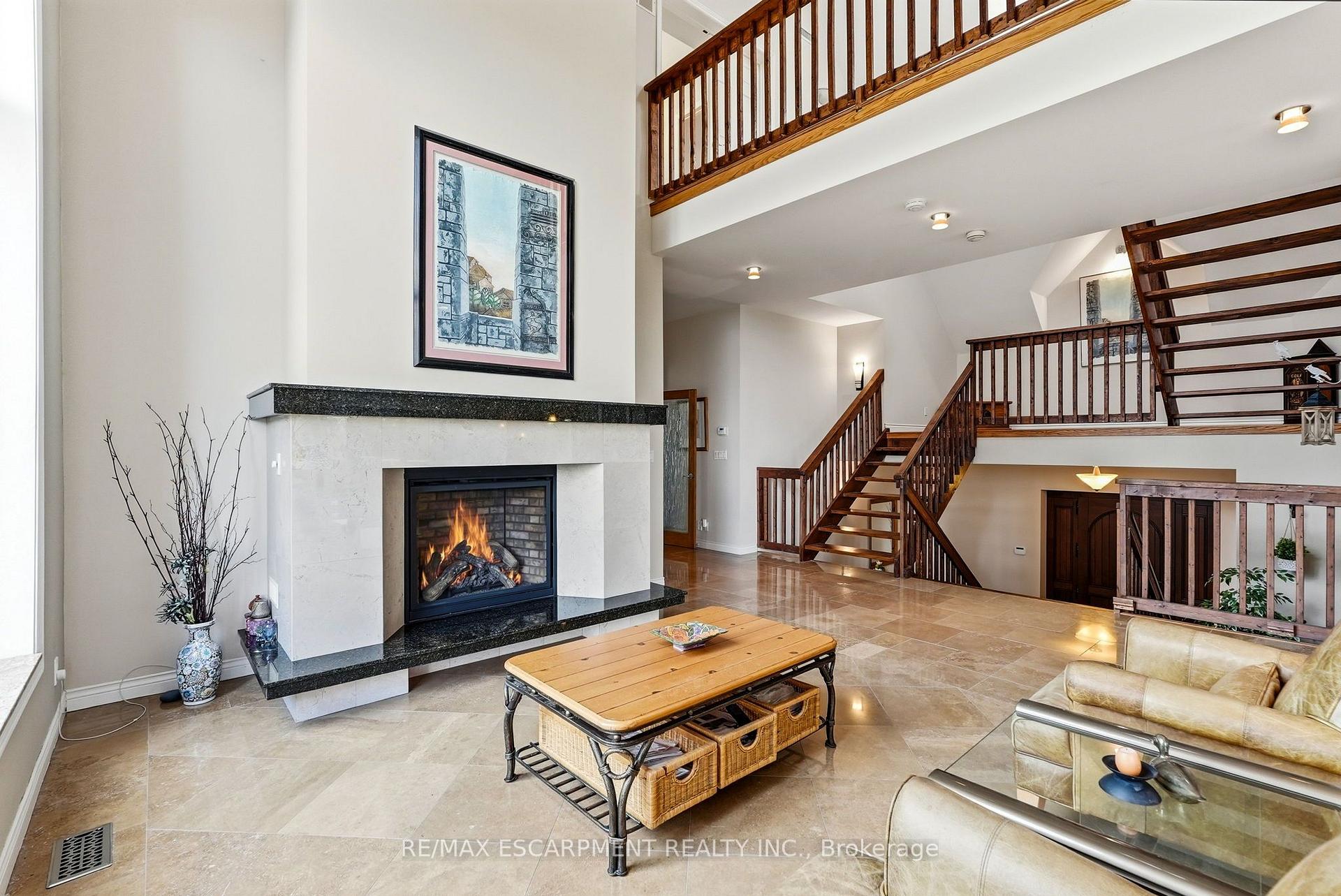 Photo 7 of 1296 Dundas Street, Burlington, Tyandaga — HOMEH
