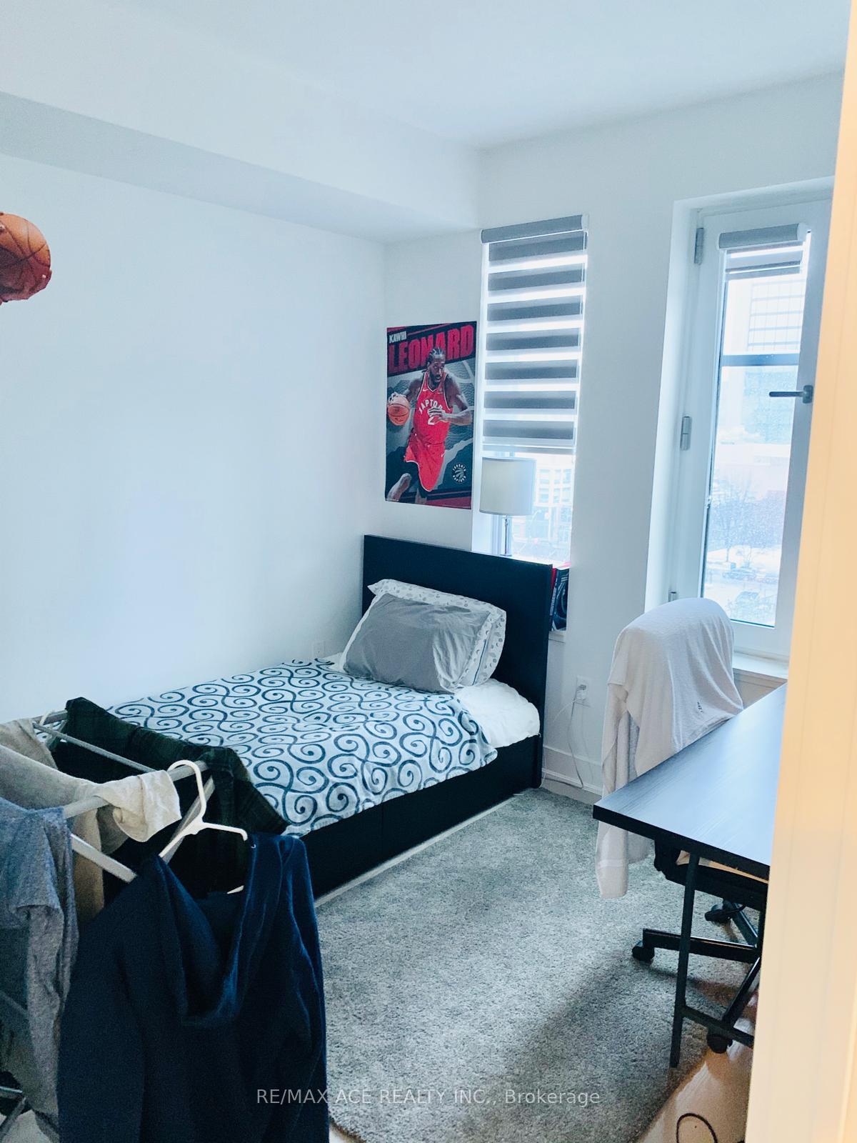 Photo 9 of Unit 708, 955 Bay Street, Toronto, Bay Street Corridor — HOMEH