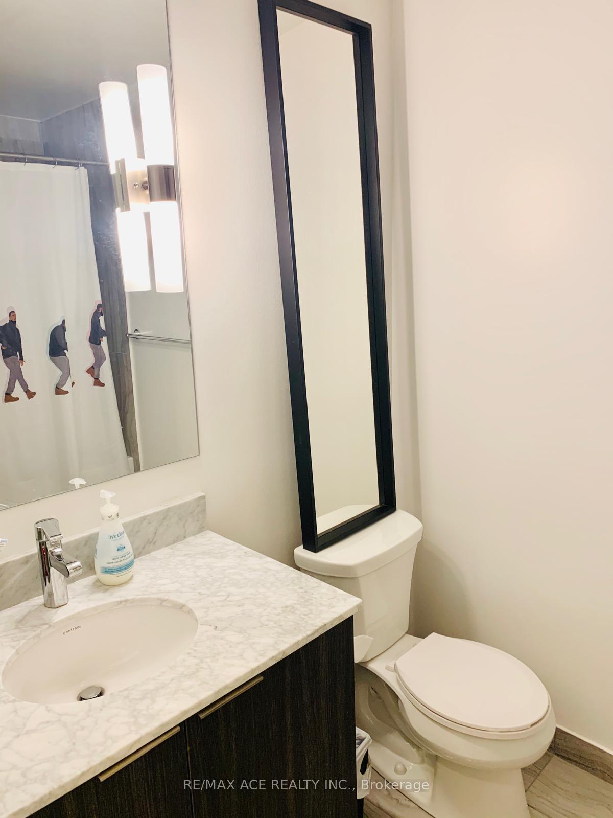 Photo 11 of Unit 708, 955 Bay Street, Toronto, Bay Street Corridor — HOMEH