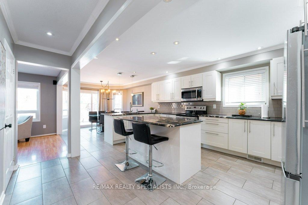 Photo 14 of 34 Killaloe Crescent, Halton Hills, Georgetown — HOMEH