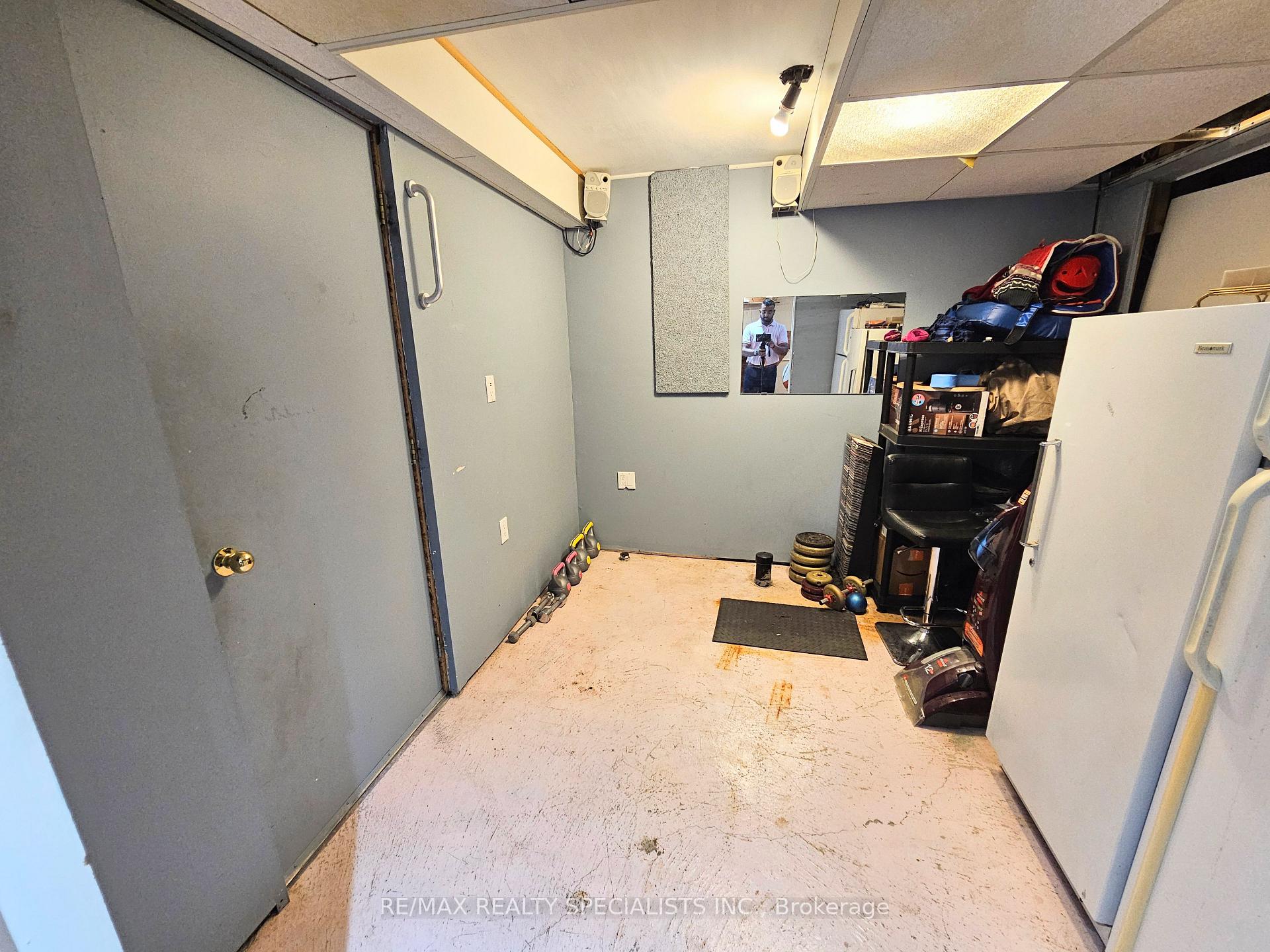 Photo 30 of 34 Killaloe Crescent, Halton Hills, Georgetown — HOMEH