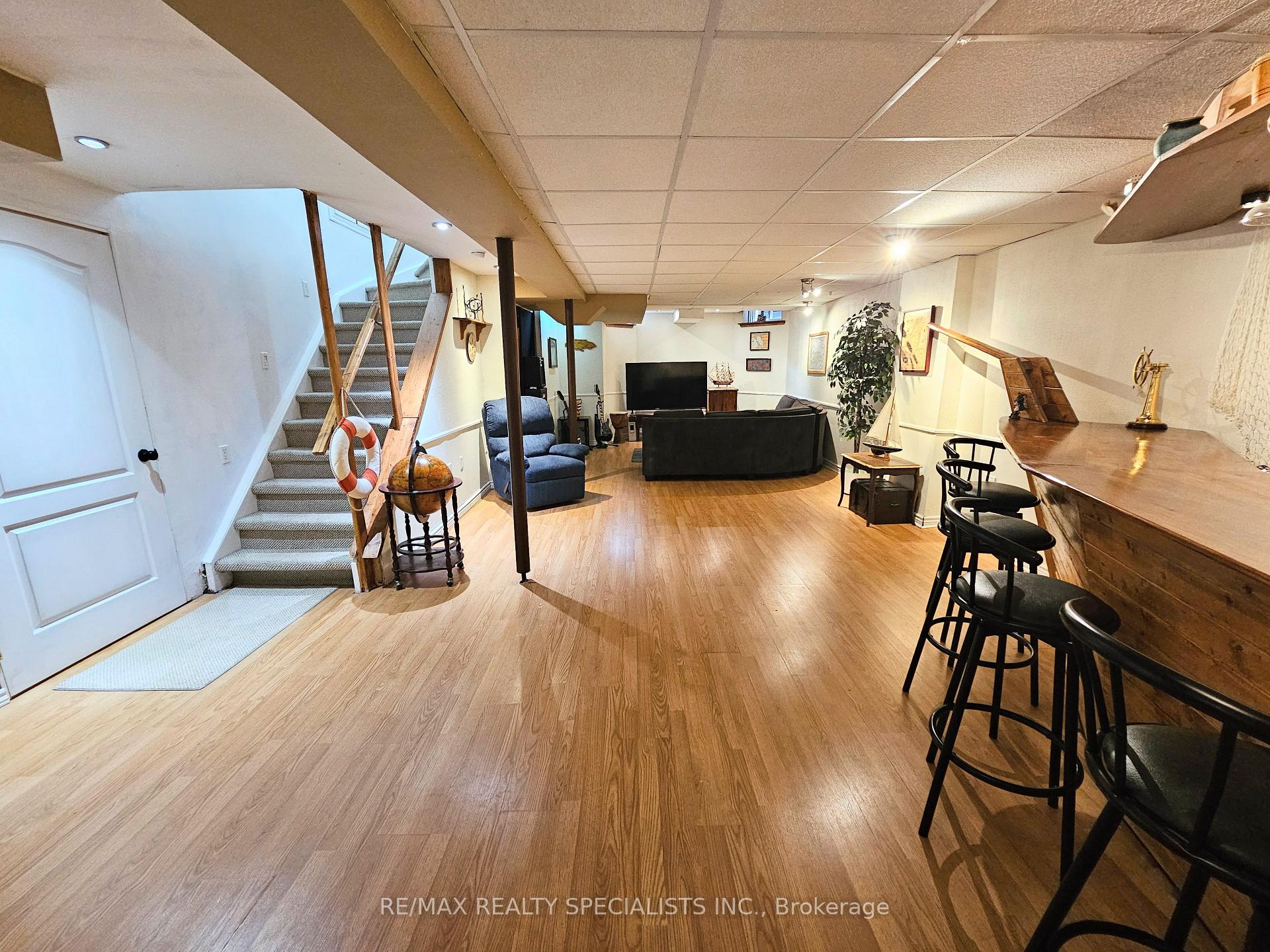 Photo 31 of 34 Killaloe Crescent, Halton Hills, Georgetown — HOMEH