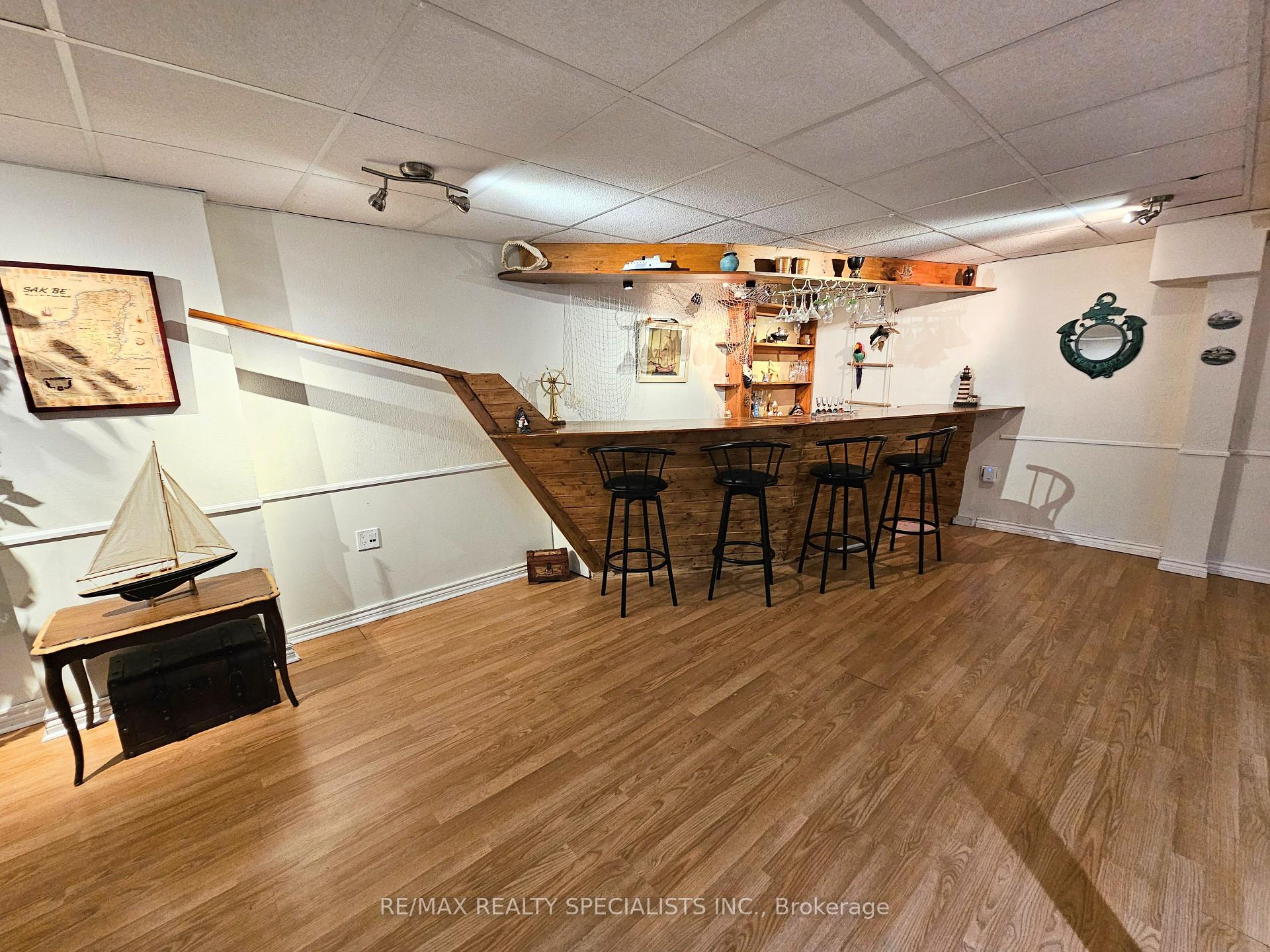 Photo 32 of 34 Killaloe Crescent, Halton Hills, Georgetown — HOMEH