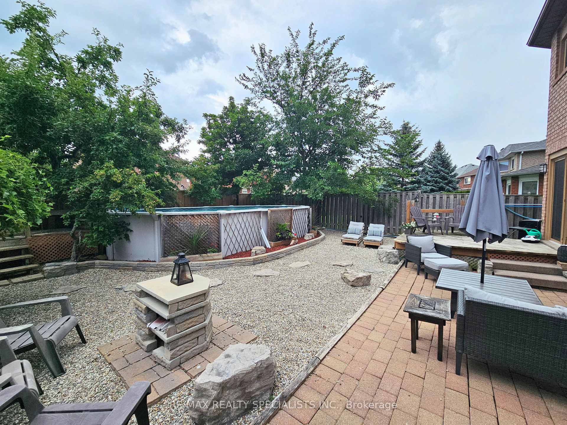 Photo 37 of 34 Killaloe Crescent, Halton Hills, Georgetown — HOMEH