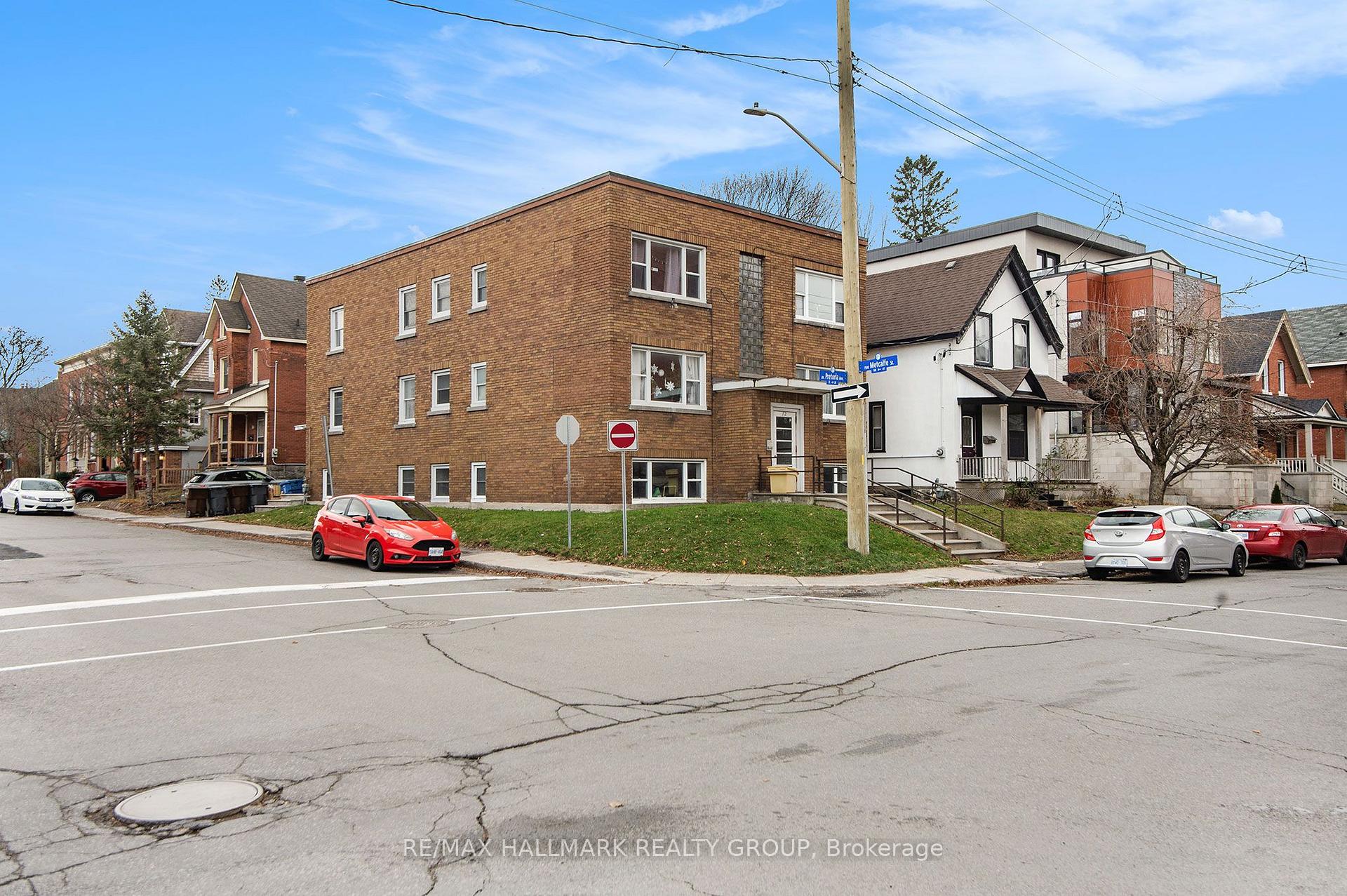 Photo 2 of 72 Pretoria Avenue, Ottawa, Glebe — HOMEH