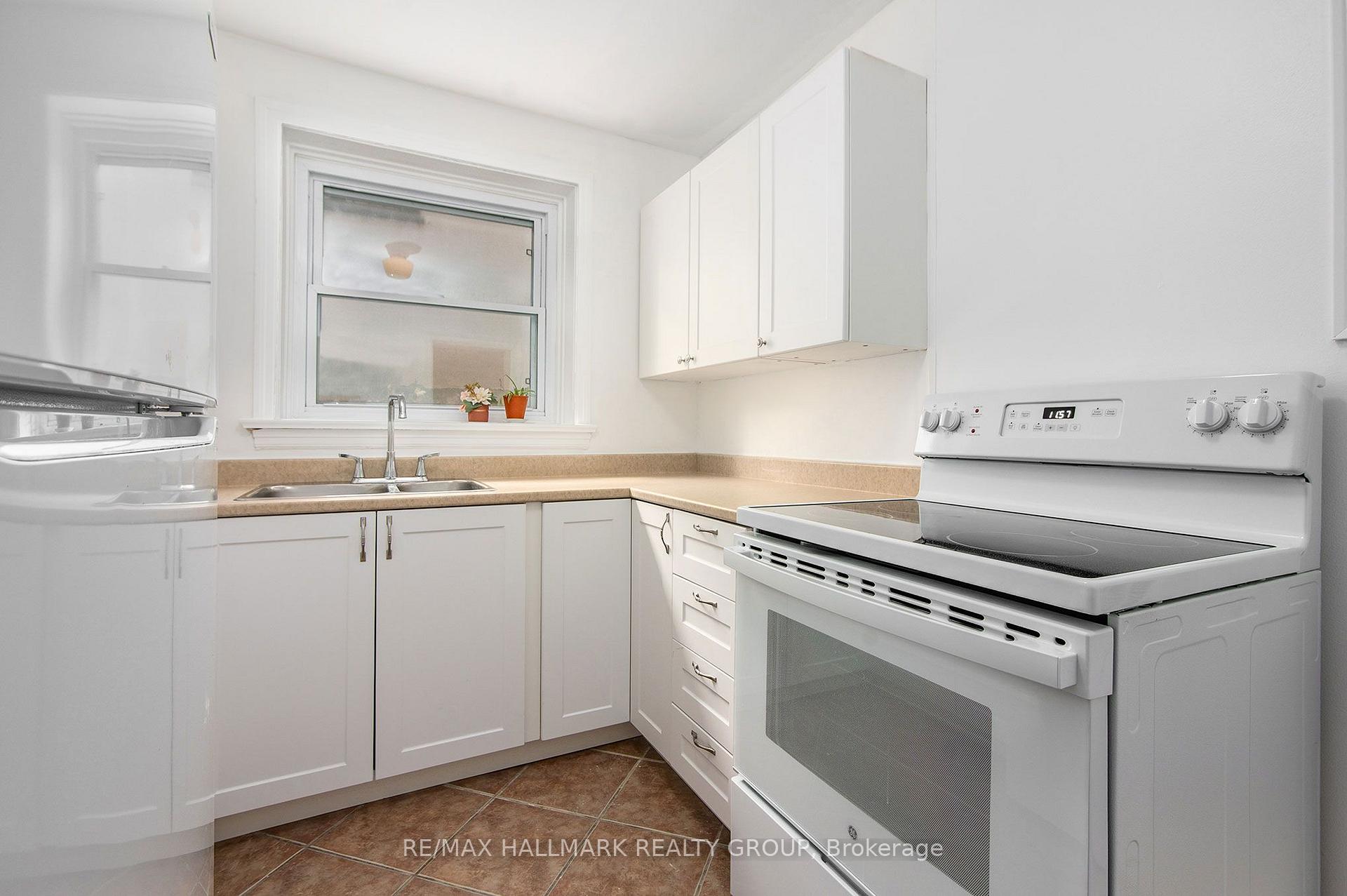 Photo 8 of 72 Pretoria Avenue, Ottawa, Glebe — HOMEH
