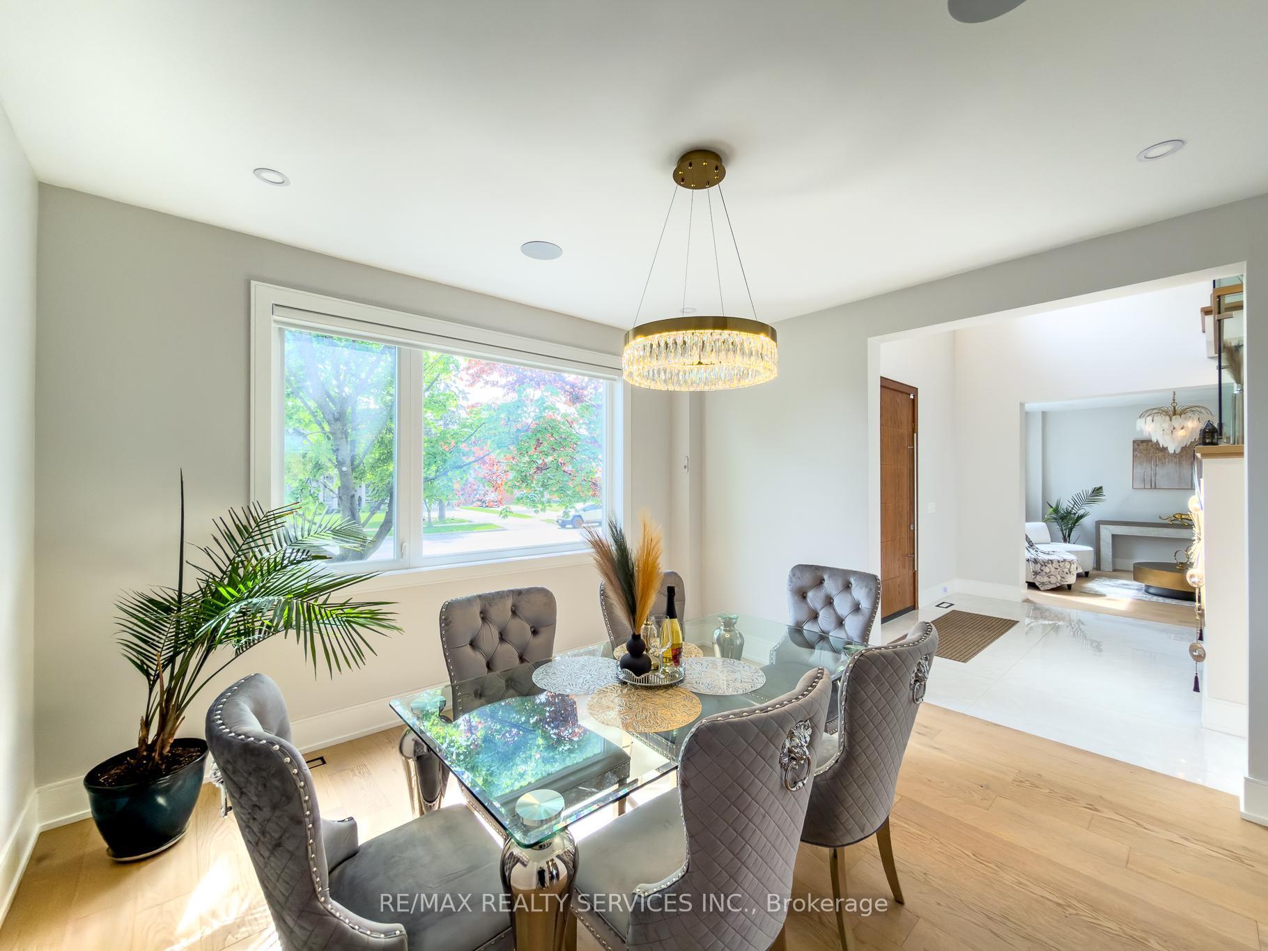 Photo 9 of 519 Third Line, Oakville, West — HOMEH