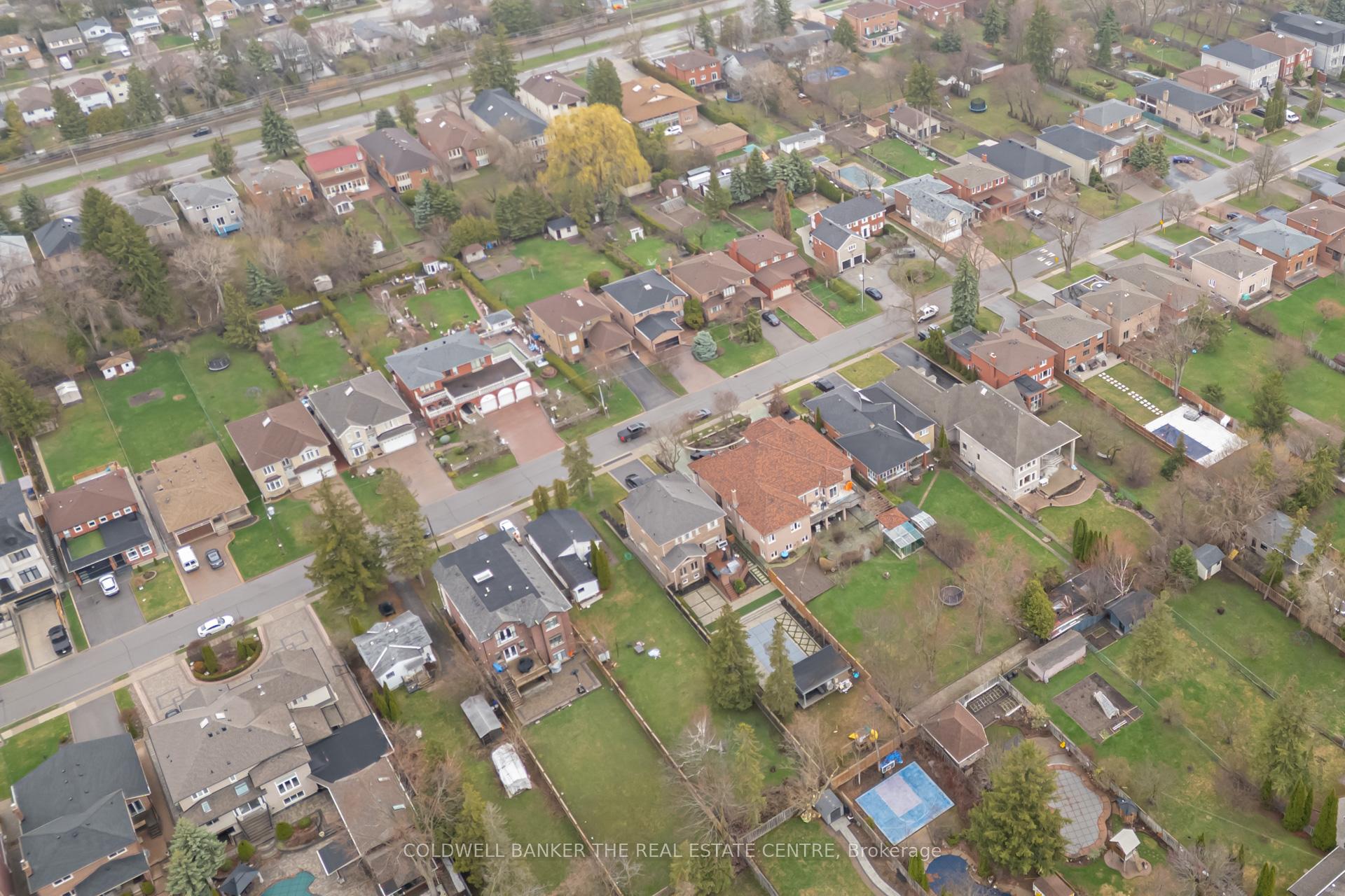 Photo 11 of 99 Spruce Avenue, Richmond Hill, South Richvale — HOMEH