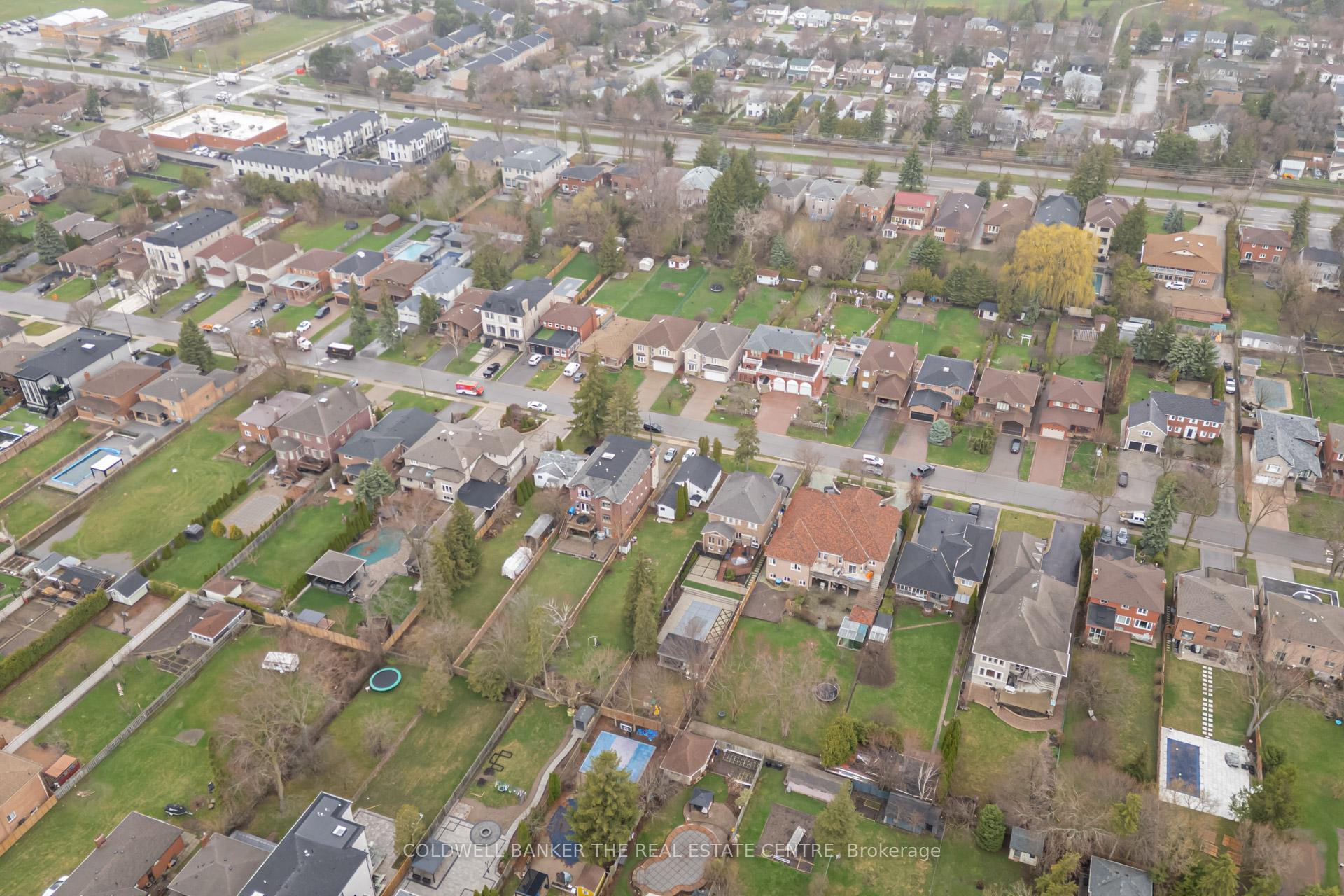 Photo 12 of 99 Spruce Avenue, Richmond Hill, South Richvale — HOMEH