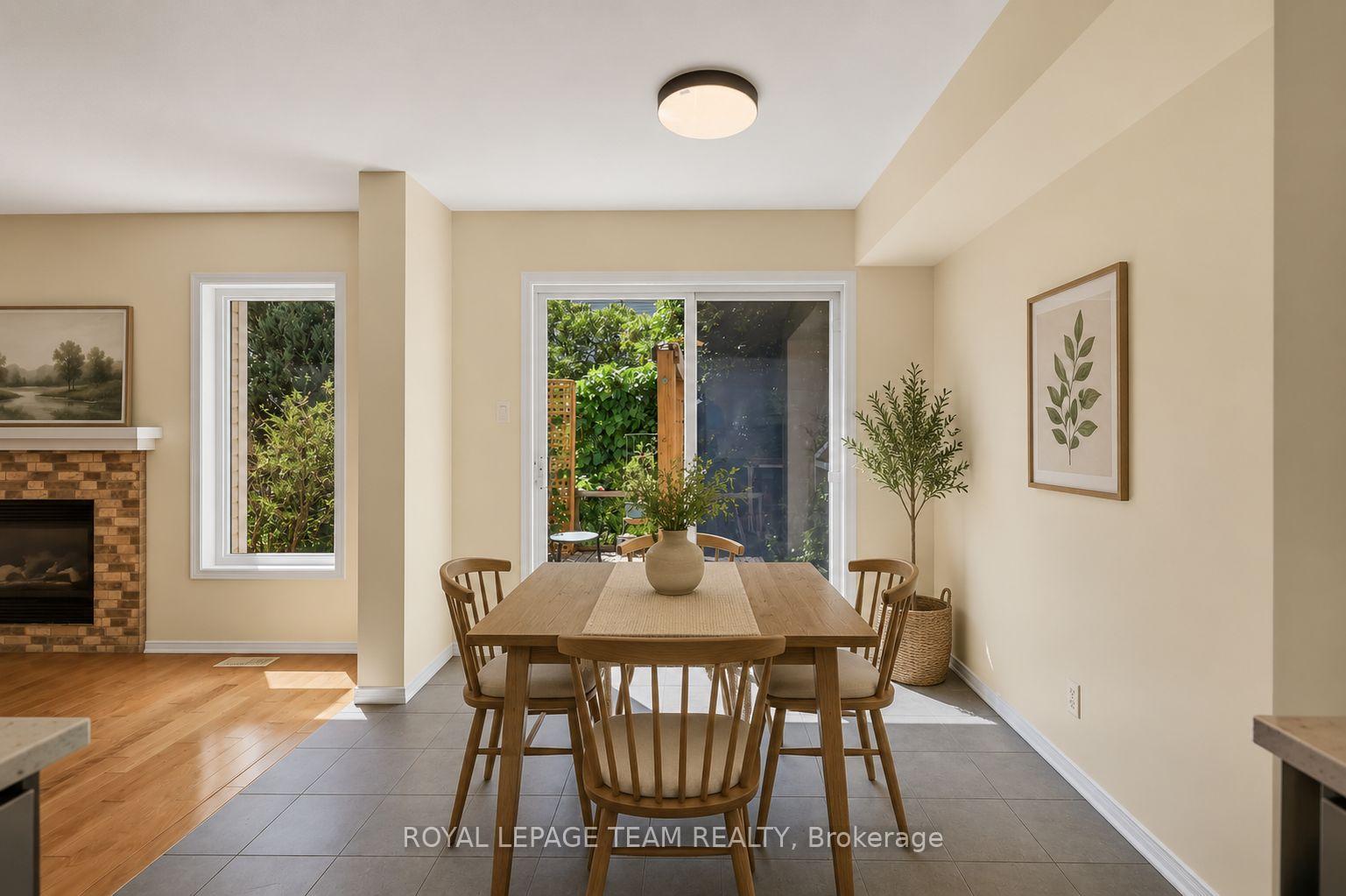 Photo 8 of 14 Appledale Drive, Ottawa, Barrhaven - Longfields — HOMEH