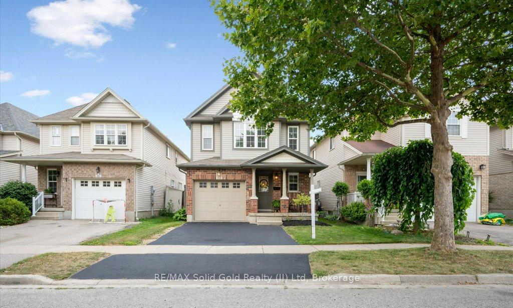 Photo 4 of 12 Frankfurt Street, Kitchener, Huron Park — HOMEH