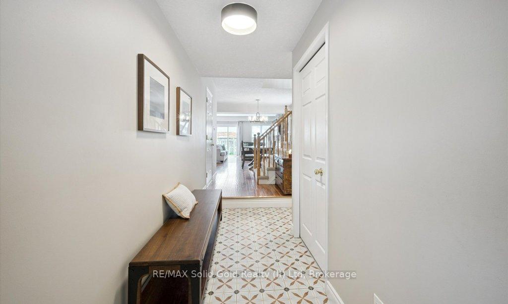 Photo 13 of 12 Frankfurt Street, Kitchener, Huron Park — HOMEH