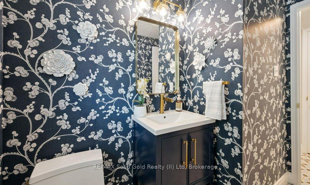 Photo 17 of 12 Frankfurt Street, Kitchener, Huron Park — HOMEH