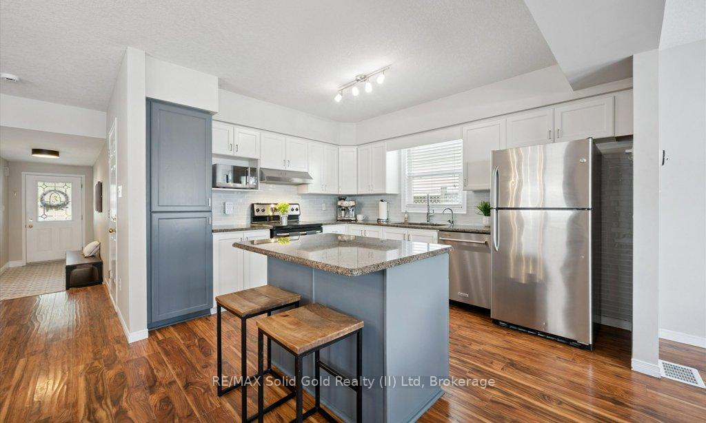 Photo 23 of 12 Frankfurt Street, Kitchener, Huron Park — HOMEH