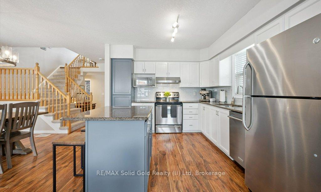 Photo 33 of 12 Frankfurt Street, Kitchener, Huron Park — HOMEH