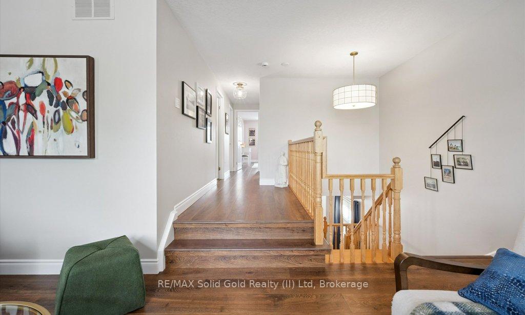 Photo 41 of 12 Frankfurt Street, Kitchener, Huron Park — HOMEH