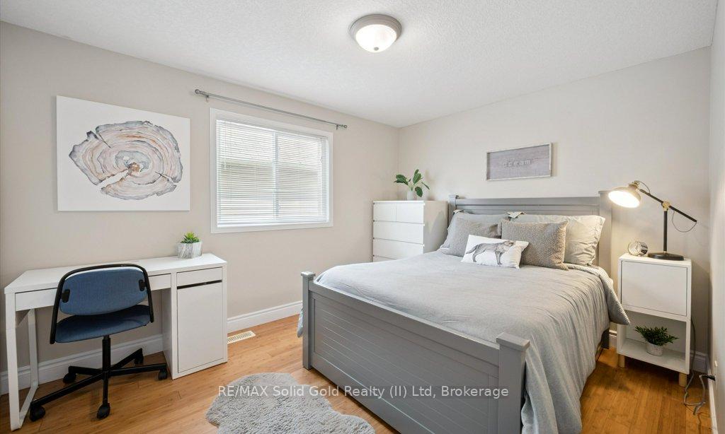 Photo 47 of 12 Frankfurt Street, Kitchener, Huron Park — HOMEH