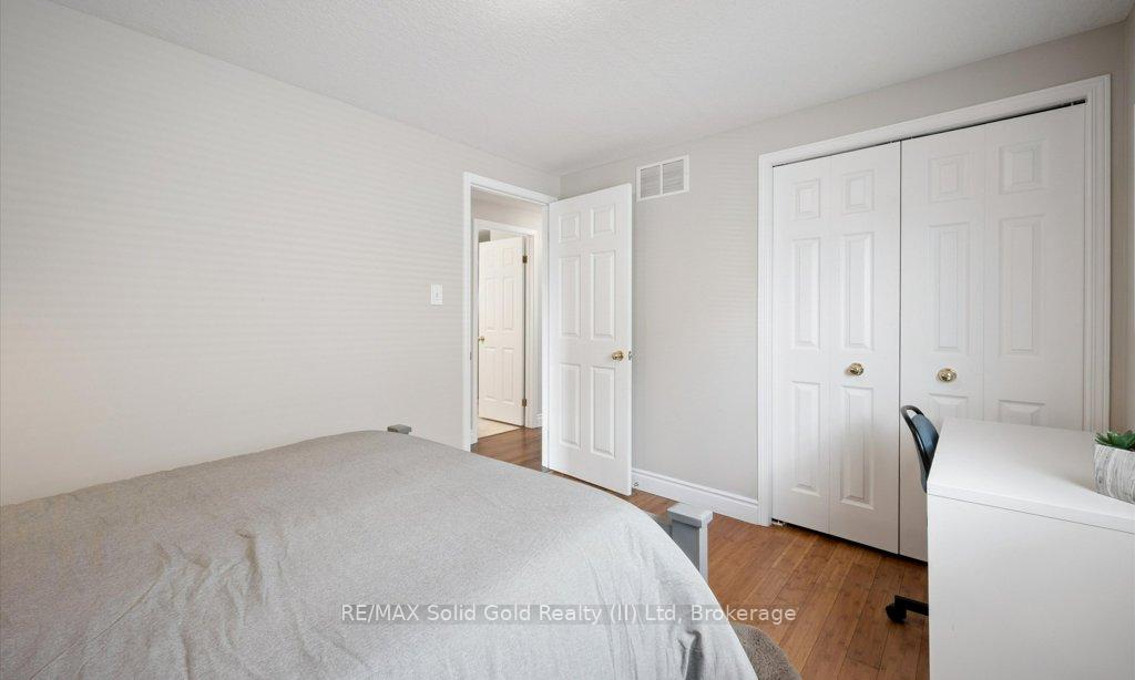Photo 49 of 12 Frankfurt Street, Kitchener, Huron Park — HOMEH