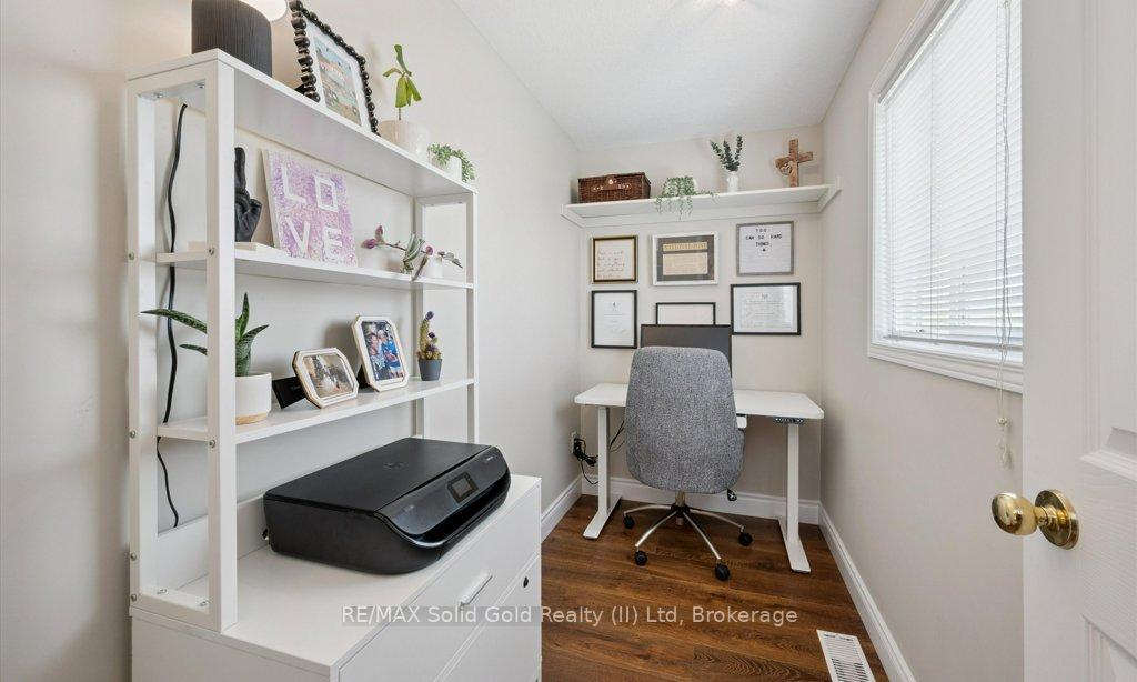 Photo 57 of 12 Frankfurt Street, Kitchener, Huron Park — HOMEH