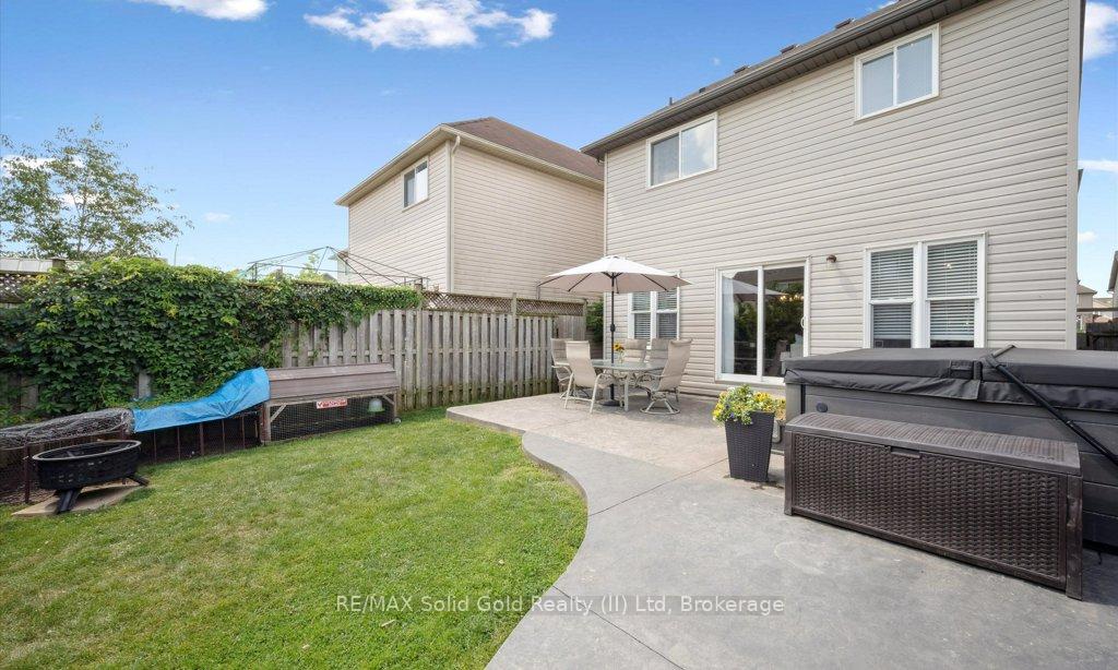 Photo 61 of 12 Frankfurt Street, Kitchener, Huron Park — HOMEH