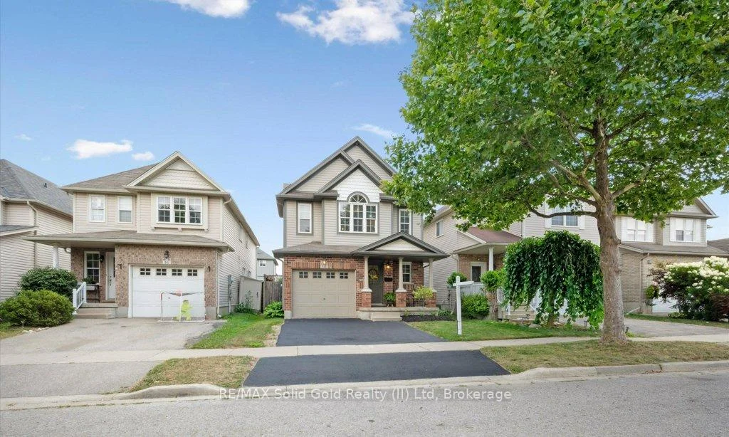Photo 6 of 12 Frankfurt Street, Kitchener, Huron Park — HOMEH
