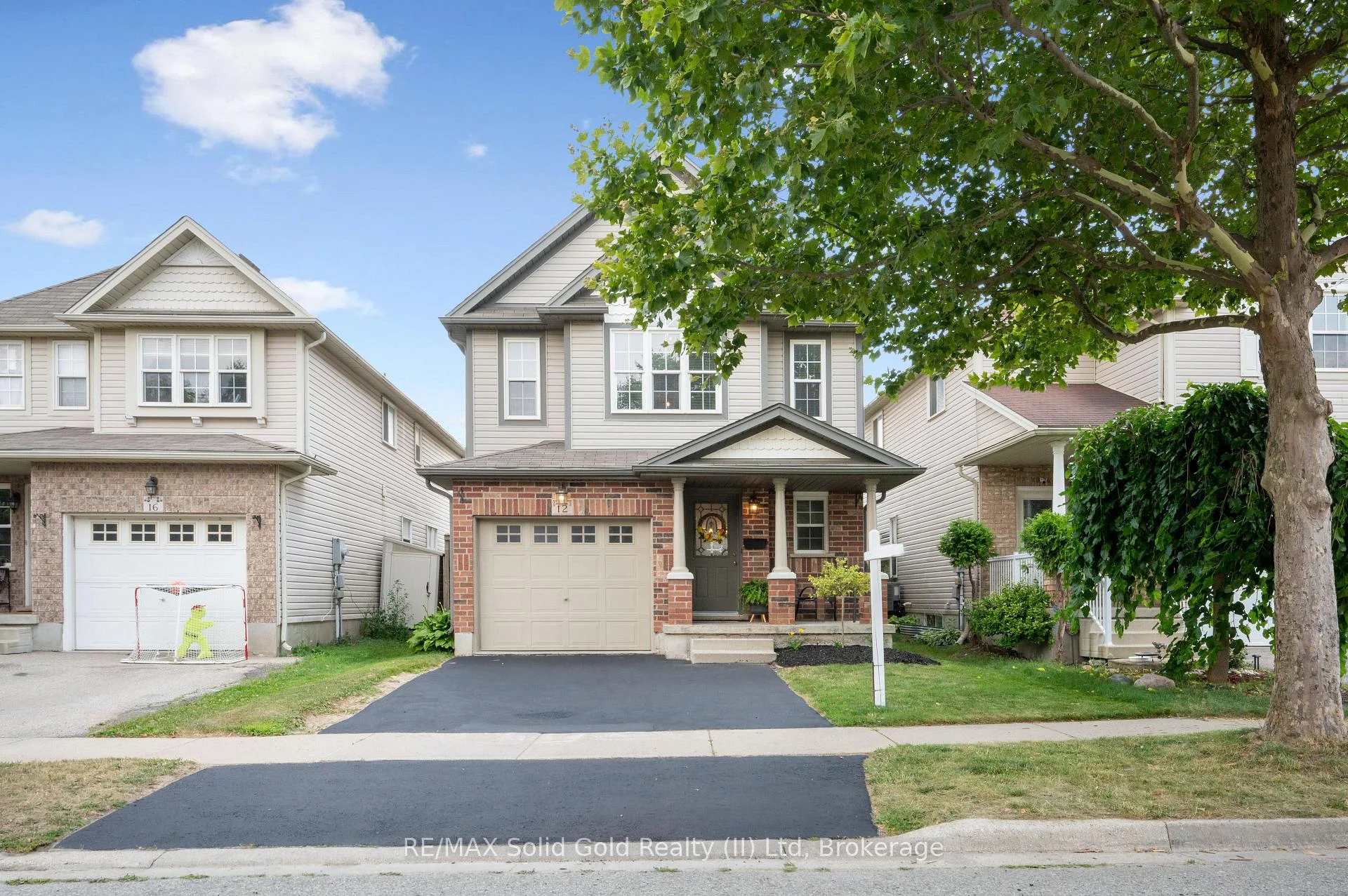 Photo 8 of 12 Frankfurt Street, Kitchener, Huron Park — HOMEH