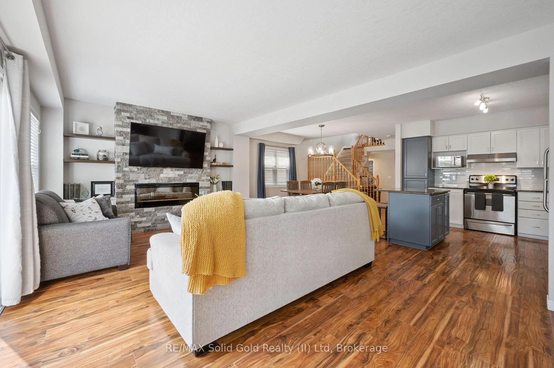 Photo 36 of 12 Frankfurt Street, Kitchener, Huron Park — HOMEH