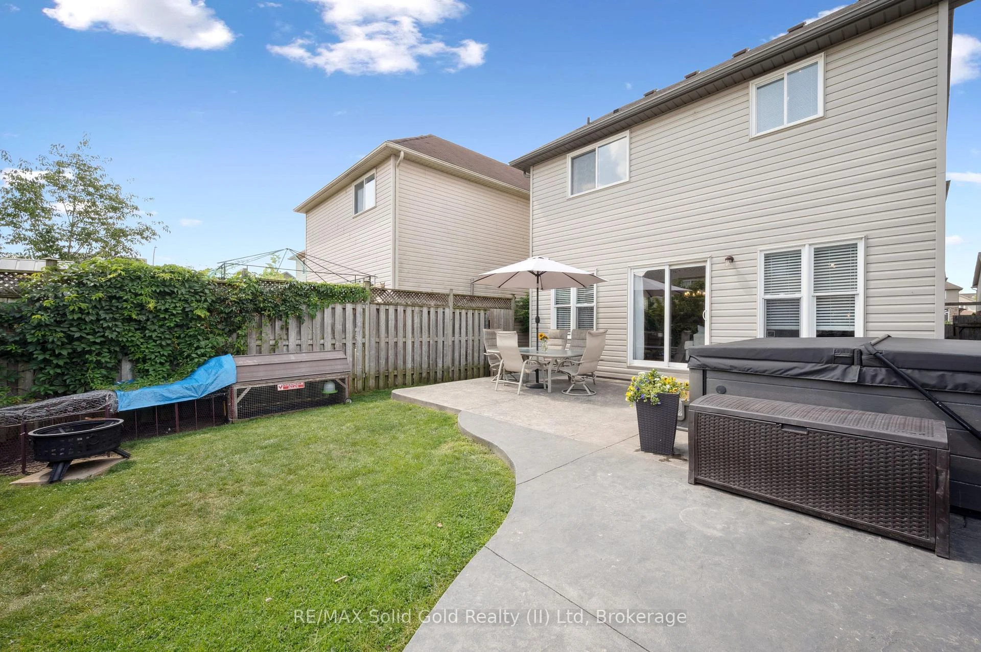 Photo 66 of 12 Frankfurt Street, Kitchener, Huron Park — HOMEH