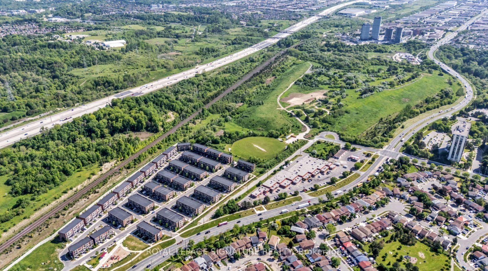 Photo 27 of 13 Bluenose Street, Vaughan, Vaughan Grove — HOMEH