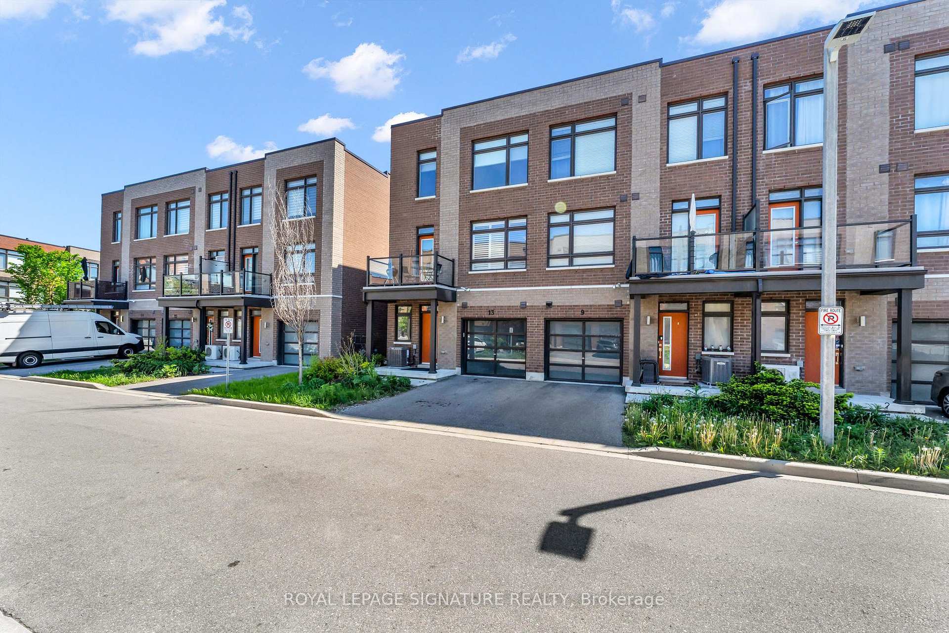 Photo 4 of 13 Bluenose Street, Vaughan, Vaughan Grove — HOMEH