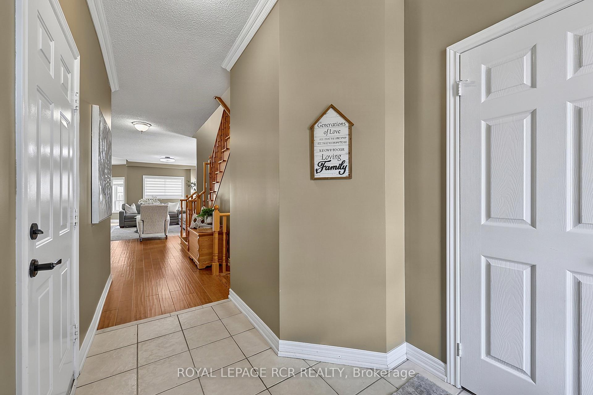 Photo 8 of 46 Cross Country Boulevard, Caledon, Bolton West — HOMEH