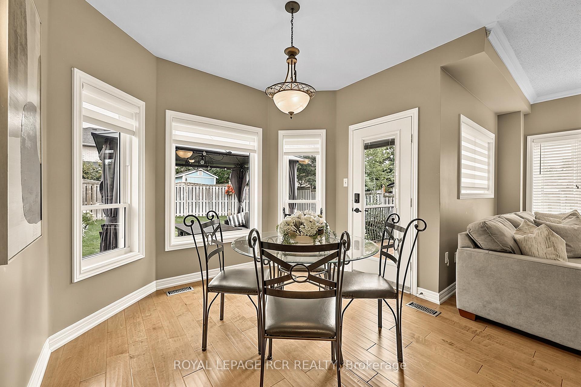 Photo 25 of 46 Cross Country Boulevard, Caledon, Bolton West — HOMEH
