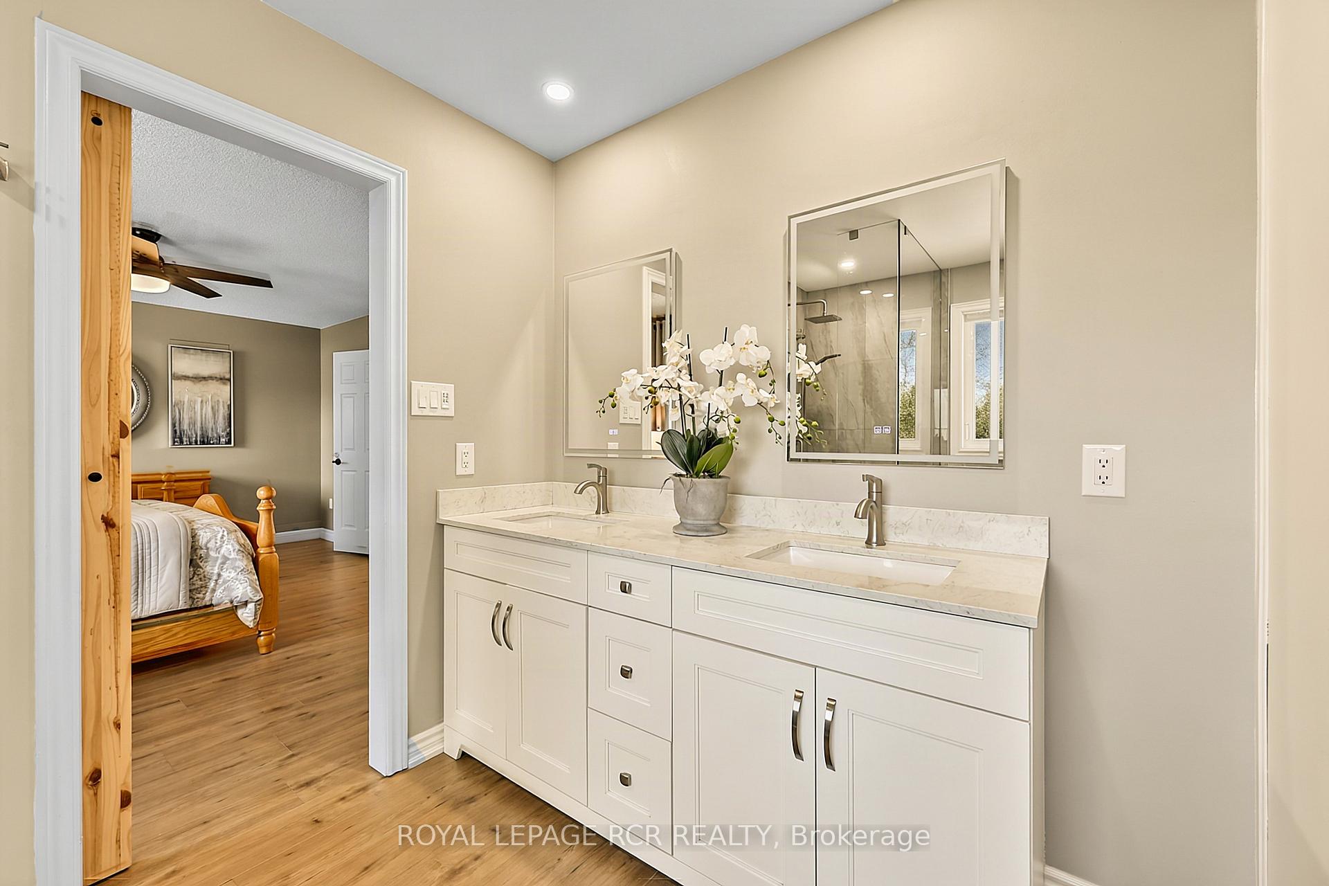 Photo 40 of 46 Cross Country Boulevard, Caledon, Bolton West — HOMEH