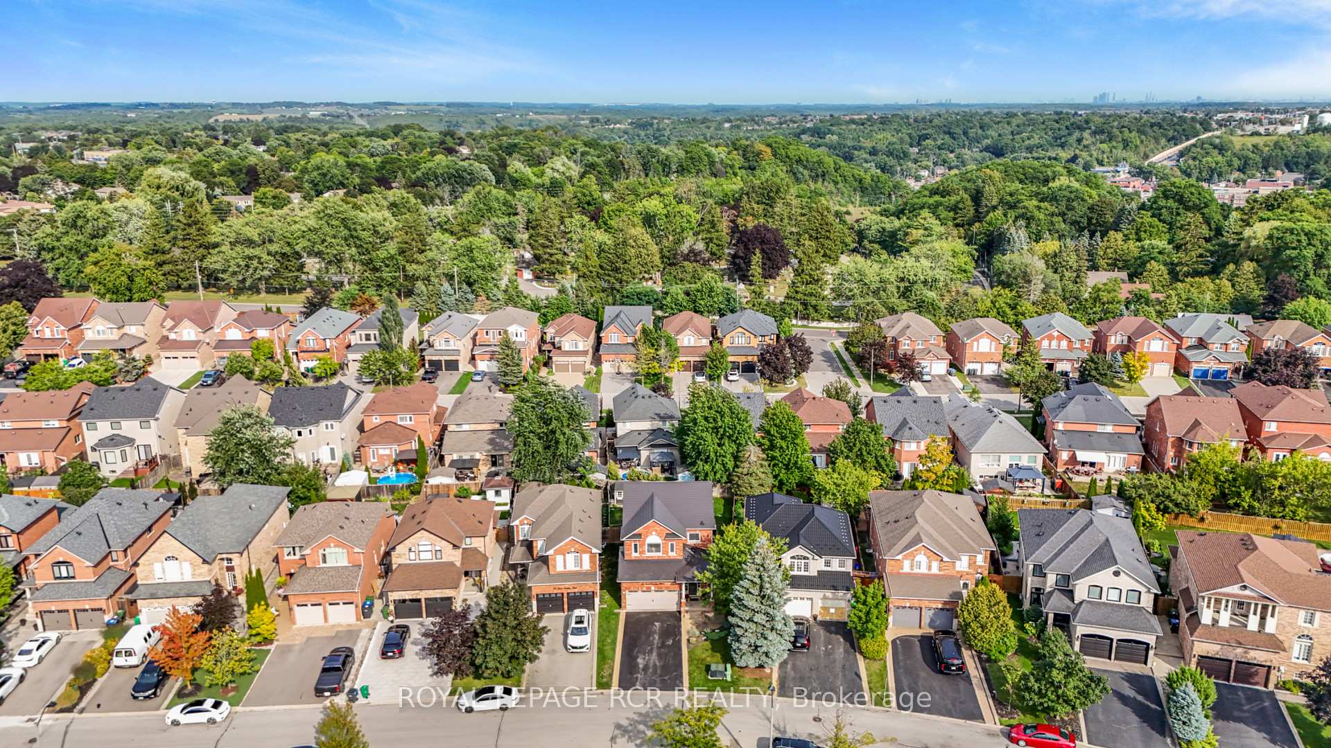 Photo 68 of 46 Cross Country Boulevard, Caledon, Bolton West — HOMEH