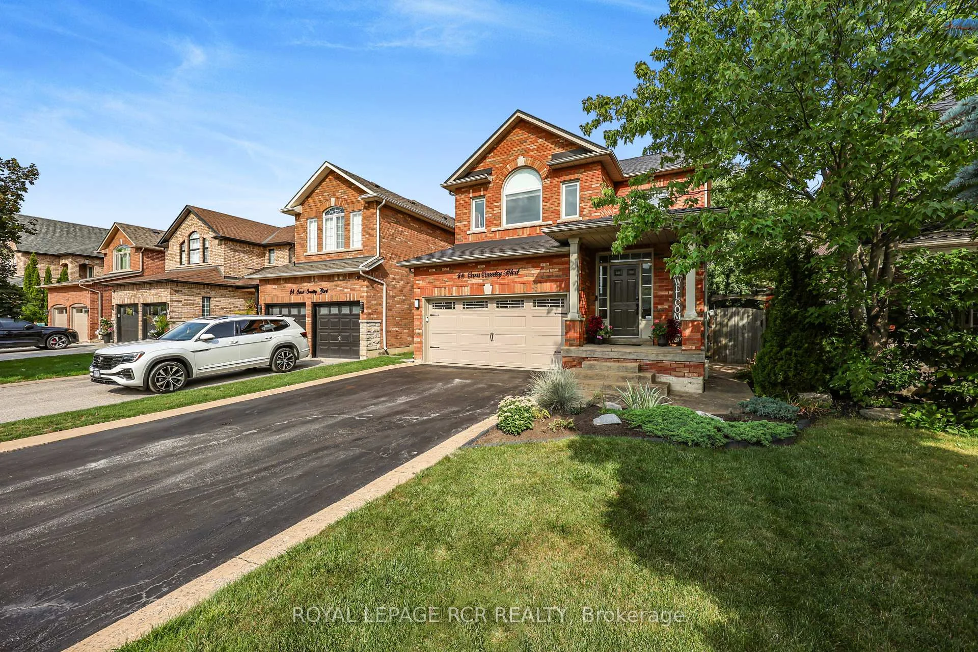 Photo 6 of 46 Cross Country Boulevard, Caledon, Bolton West — HOMEH