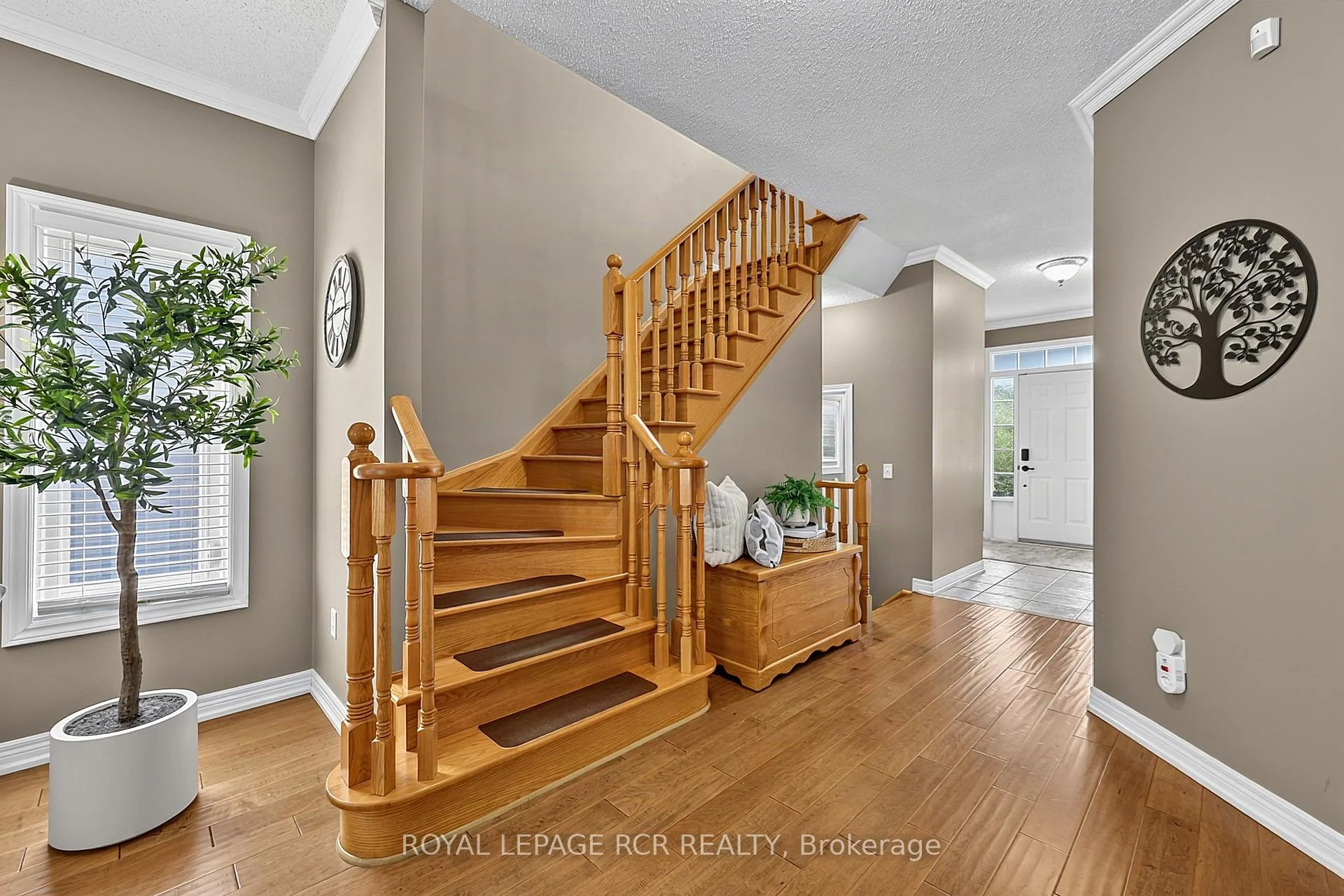 Photo 11 of 46 Cross Country Boulevard, Caledon, Bolton West — HOMEH