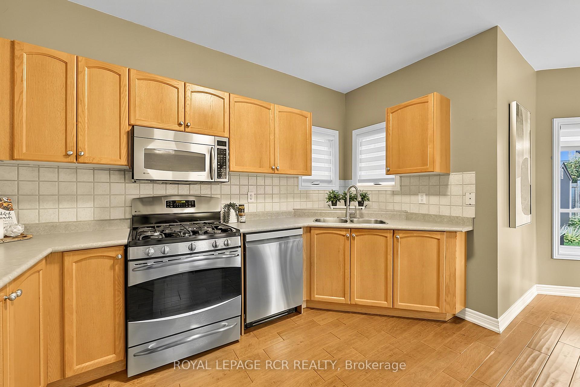 Photo 22 of 46 Cross Country Boulevard, Caledon, Bolton West — HOMEH