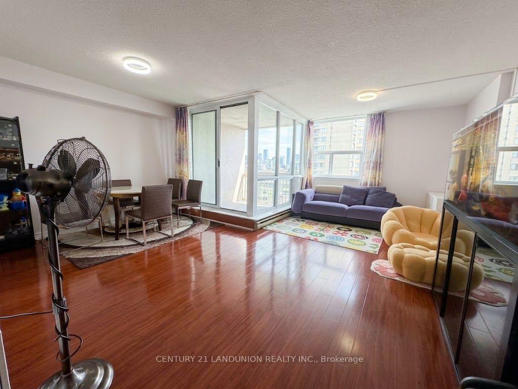 Photo 2 of Unit 1005, 2500 Bridletowne Circle, Scarborough, L'Amoreaux — HOMEH