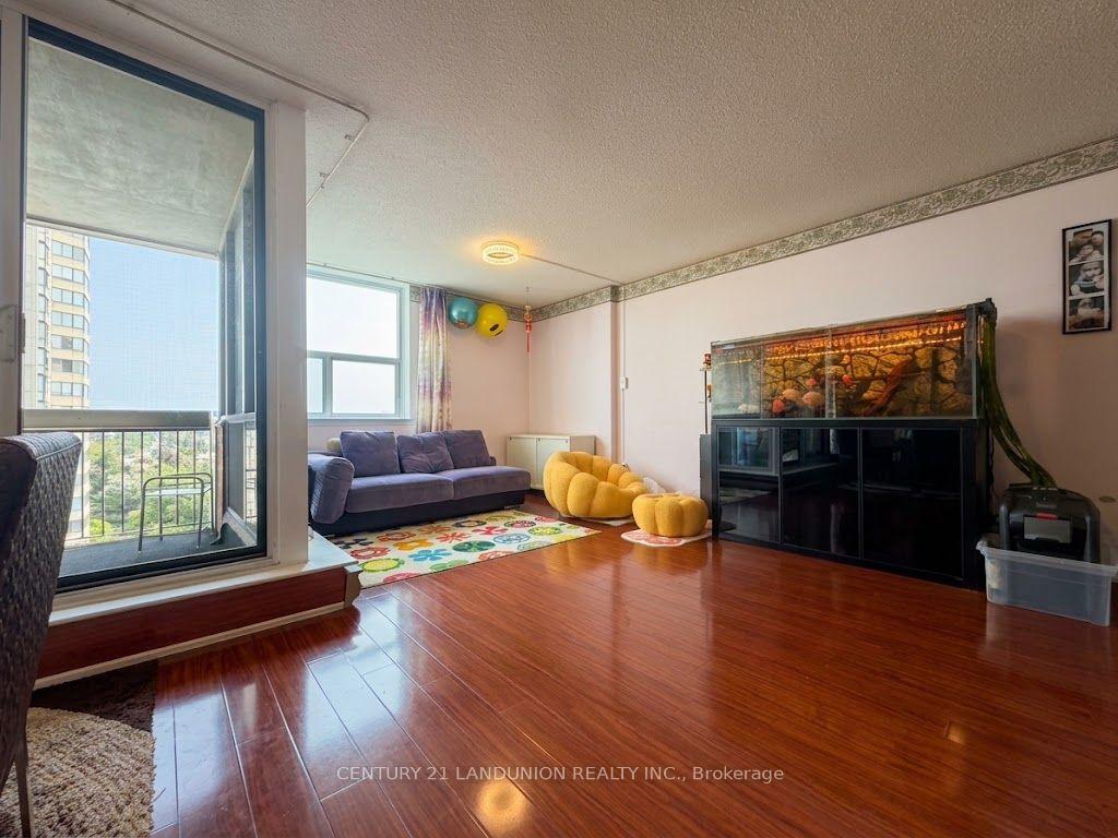 Photo 10 of Unit 1005, 2500 Bridletowne Circle, Scarborough, L'Amoreaux — HOMEH
