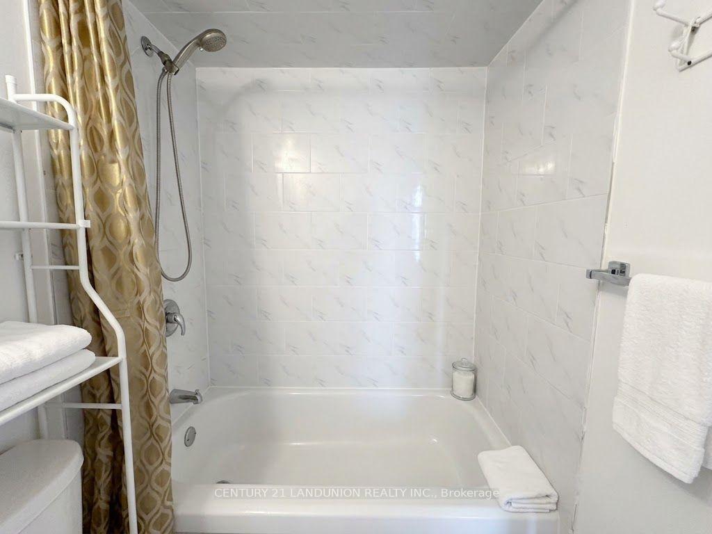 Photo 21 of Unit 1005, 2500 Bridletowne Circle, Scarborough, L'Amoreaux — HOMEH
