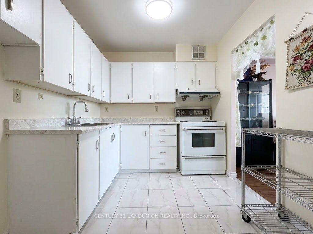 Photo 22 of Unit 1005, 2500 Bridletowne Circle, Scarborough, L'Amoreaux — HOMEH