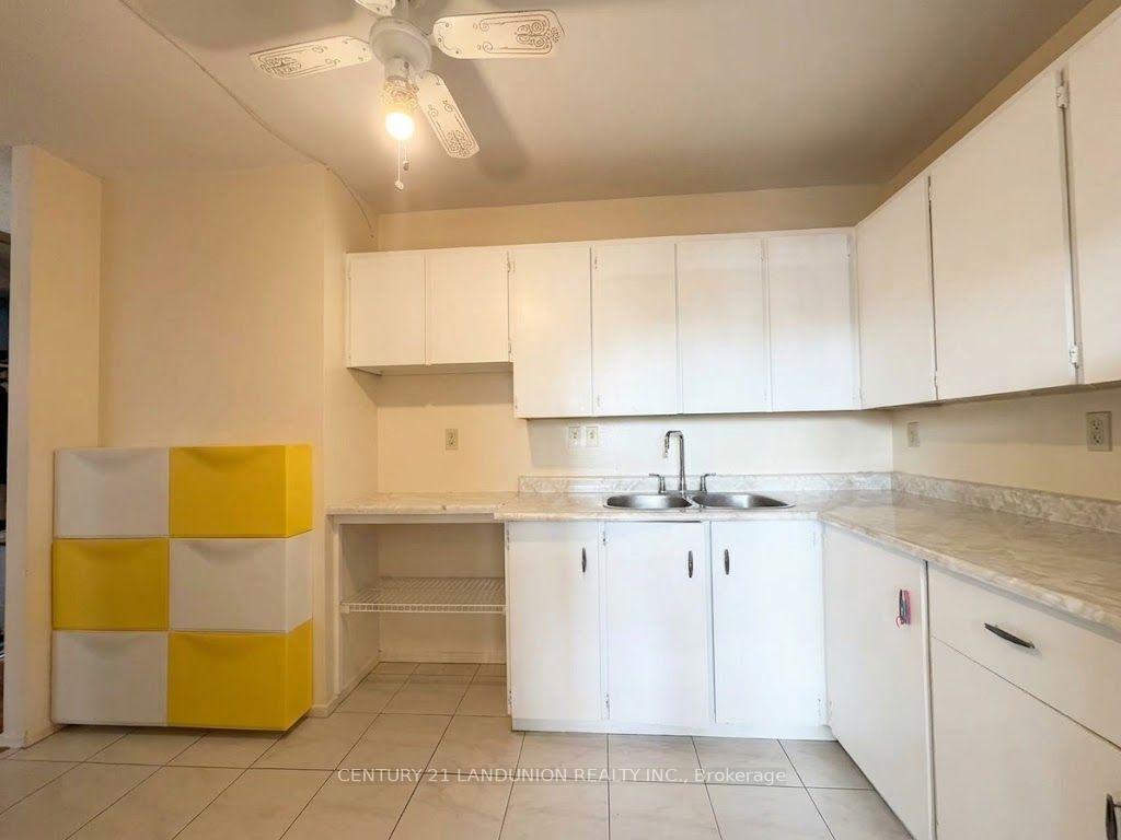 Photo 23 of Unit 1005, 2500 Bridletowne Circle, Scarborough, L'Amoreaux — HOMEH