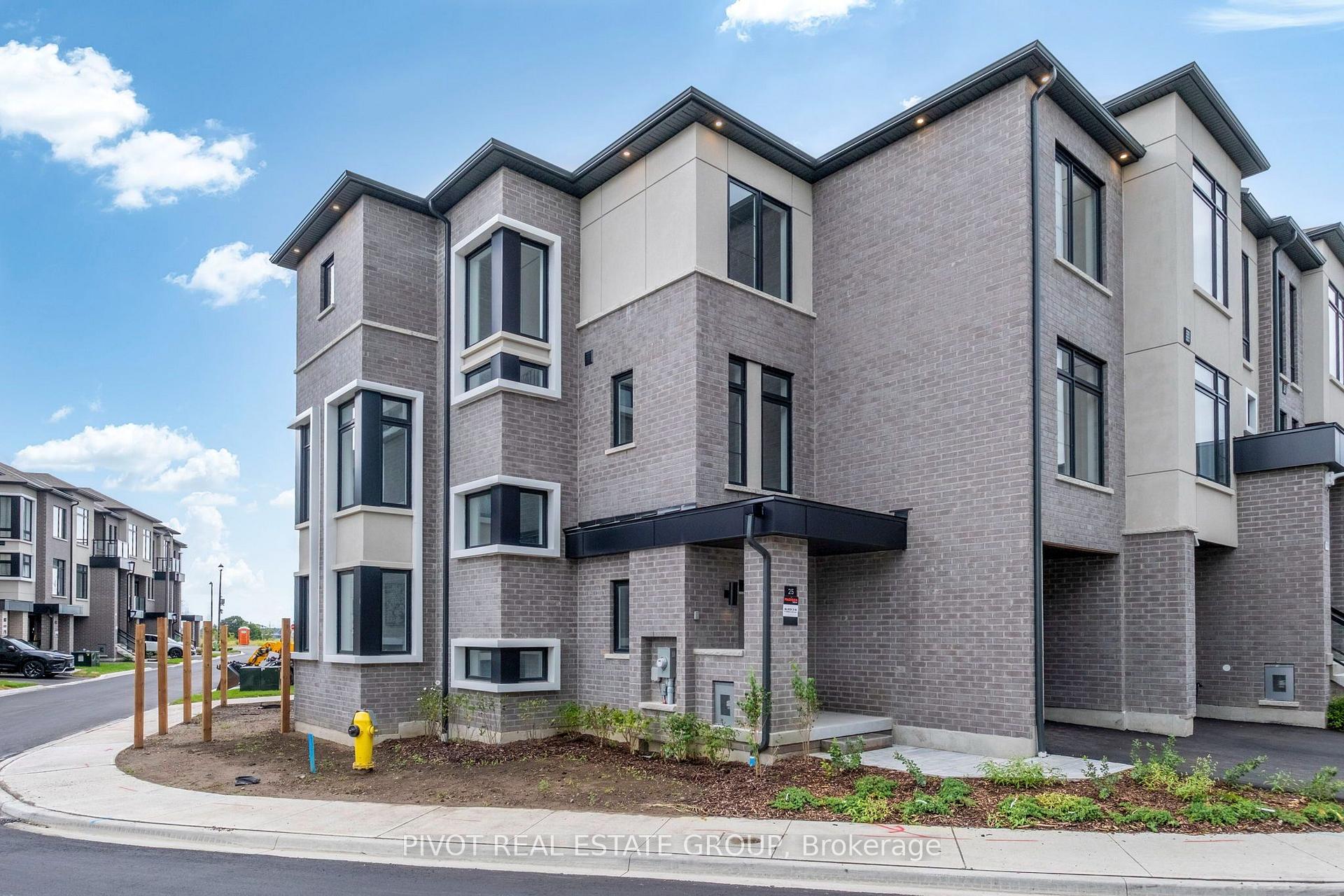 Photo 4 of 25 Observatory Way, Whitby, Brooklin — HOMEH