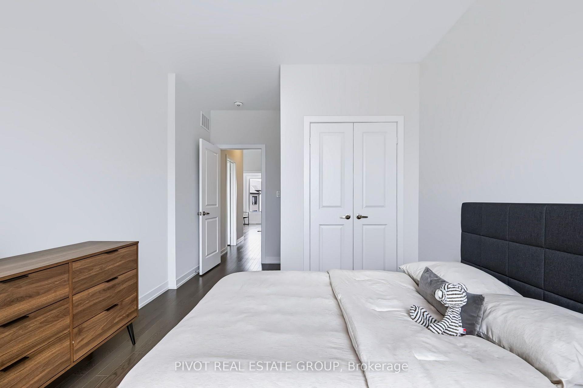 Photo 38 of 25 Observatory Way, Whitby, Brooklin — HOMEH