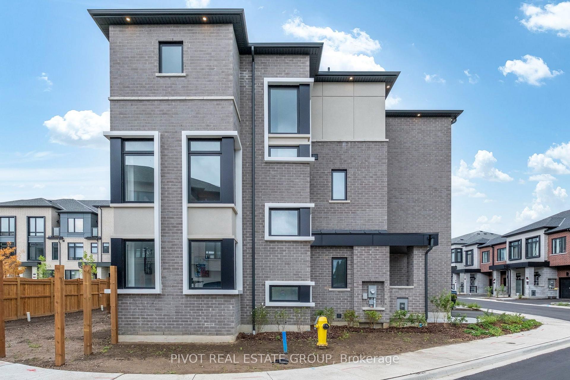 Photo 43 of 25 Observatory Way, Whitby, Brooklin — HOMEH