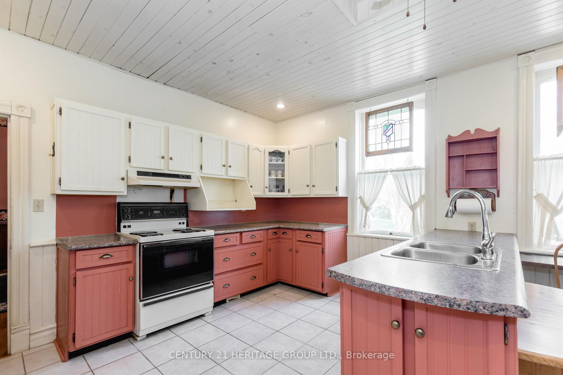 Photo 12 of 4 Thomas Street, Adjala-Tosorontio, Glencairn — HOMEH