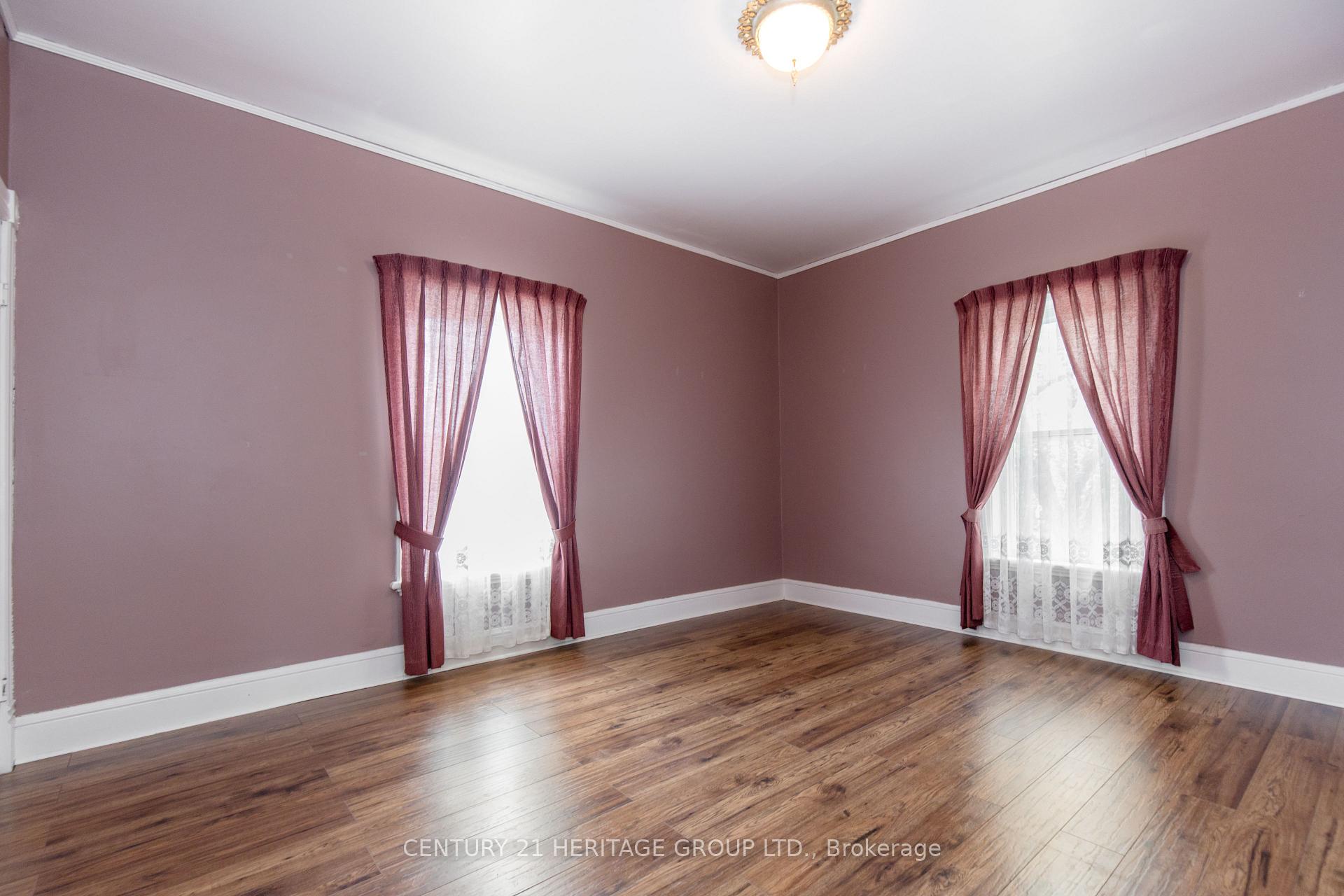 Photo 26 of 4 Thomas Street, Adjala-Tosorontio, Glencairn — HOMEH